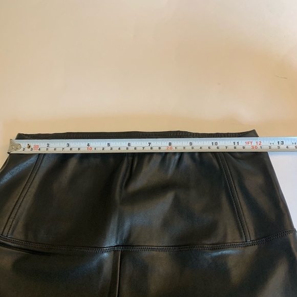 Wilfred Free black Daria leggings,  size medium. - Picture 10 of 12